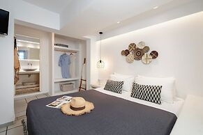 Sea View Apartments & Studios