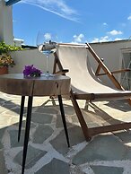 Sea View Apartments & Studios