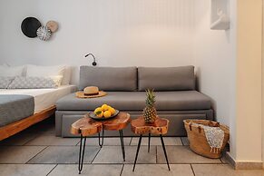 Sea View Apartments & Studios