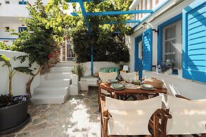 Sea View Apartments & Studios