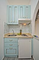 Sea View Apartments & Studios