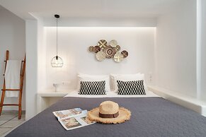 Sea View Apartments & Studios