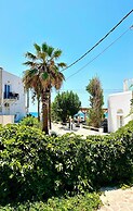 Sea View Apartments & Studios