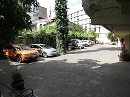 Hotel Montecarlo
