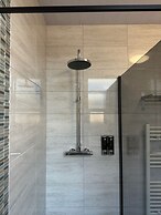 Bentinck Apartments