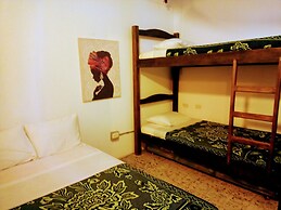 Hostal MacondoInn