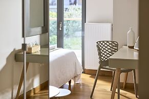 Crystal Green Signature Condos Glyfada