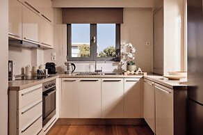 Crystal Green Signature Condos Glyfada