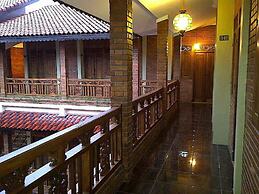 Roemah Balewaringin