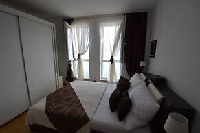 Superior Four Star Apartment