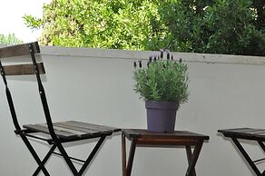 Artisti House