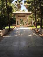 Arabian Nights Pyramids Guesthouse