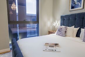 Nasma Luxury Stays - City Walk
