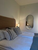 Ewa & Maude Hotel