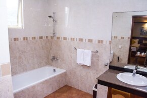 Hotel Lakefield