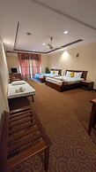 Hotel Lakefield