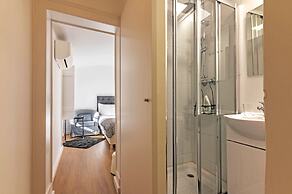 Bairro Alto Palace  Apartment for Large Groups