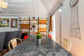 Bairro Alto Palace  Apartment for Large Groups