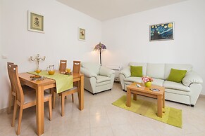 Villa Leon