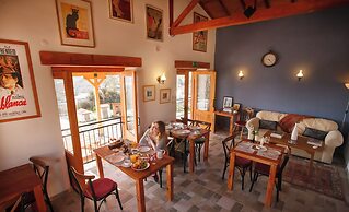 Ionia Guest House