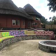 Ingagi Park View Lodge
