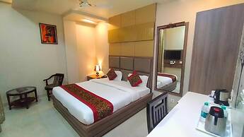 Hotel Ozas Grand
