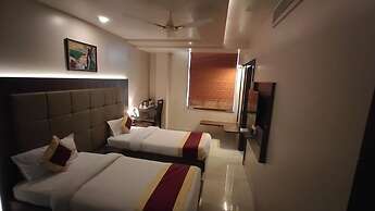 Hotel Ozas Grand