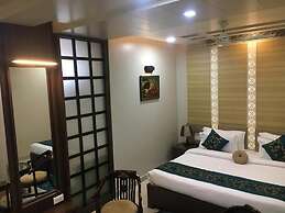 Hotel Ozas Grand