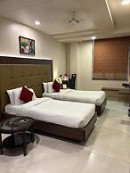 Hotel Ozas Grand