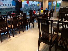 Hotel Ozas Grand