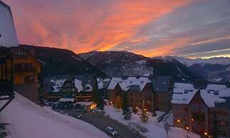 Eira Ski Lodge