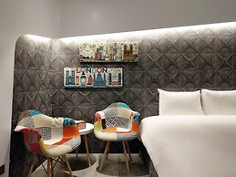 Fengjia K Hotel