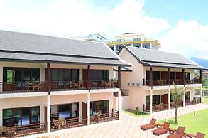Saksiri Riverside Boutique Hotel