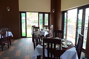 Saksiri Riverside Boutique Hotel