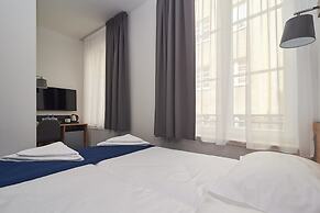 Fama Residence