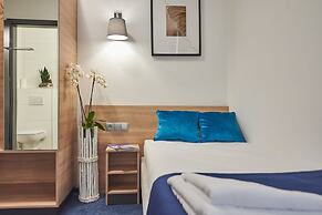 Fama Residence