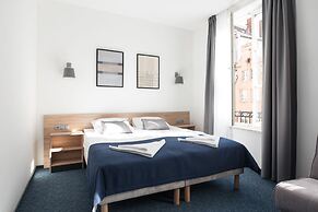 Fama Residence