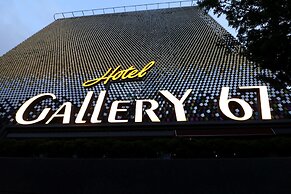Hotel Gallery 67
