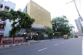 Hotel Gallery 67