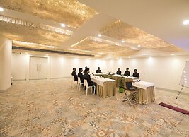 Hotel Gallery 67