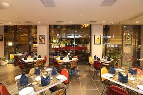 Hotel Gallery 67
