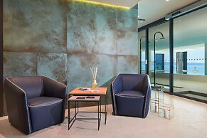 Amphora Hotel