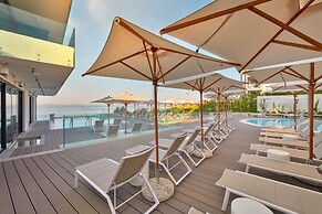 Amphora Hotel