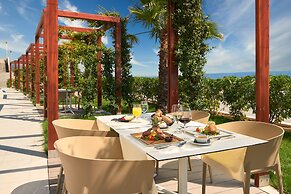 Amphora Hotel