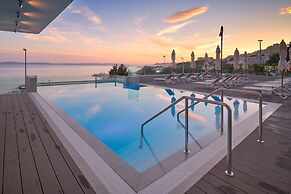 Amphora Hotel