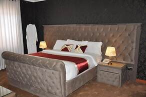 Elite Suites Hotel