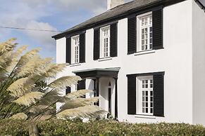 The Pines at Eastleigh - 3 Cottages