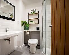 Dream Stays Bath - Beau Street