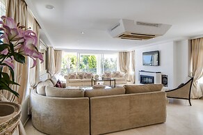 Exclusive 5star sea view villa Elviria