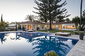 Exclusive 5star sea view villa Elviria
